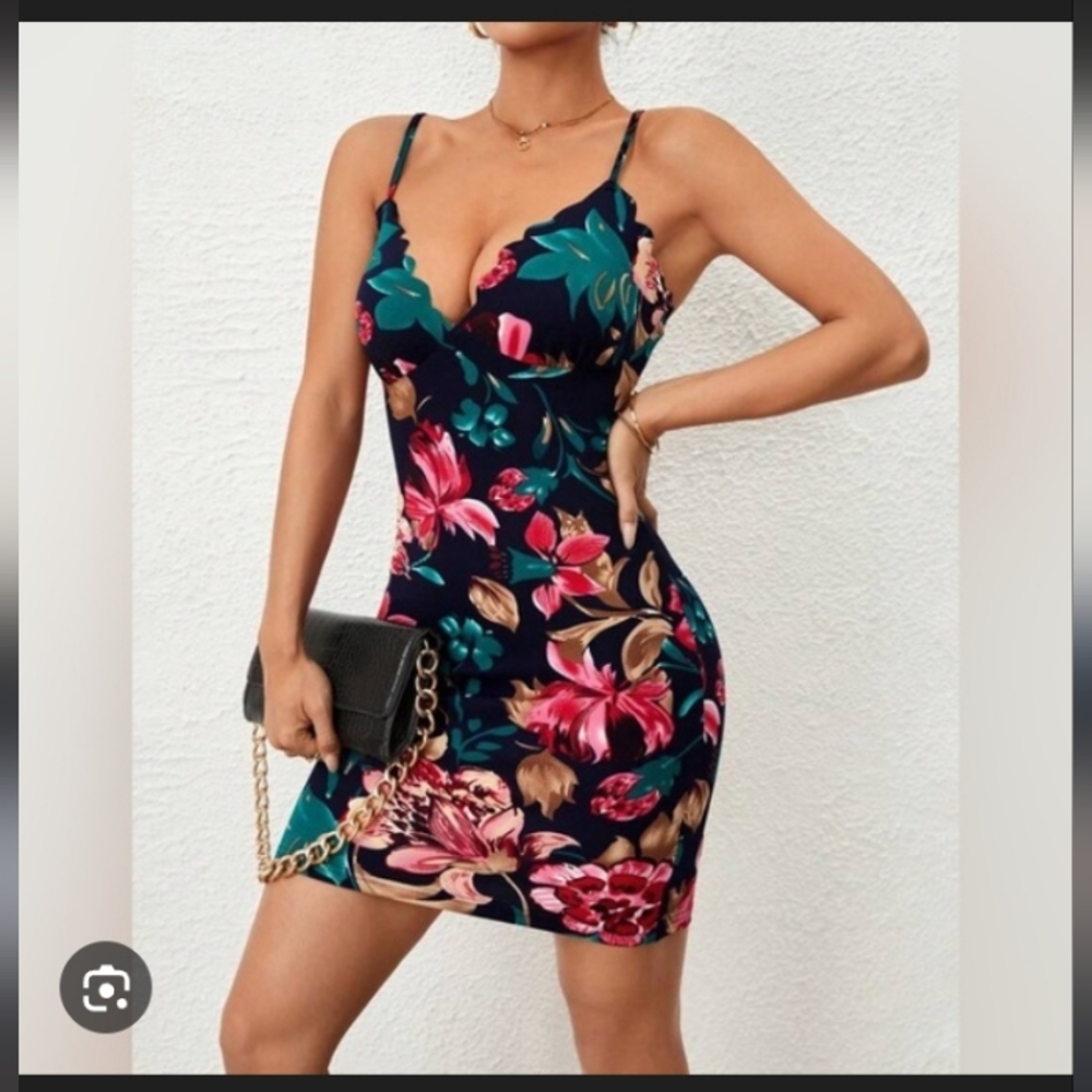 Floral Bodycon Mini Dress - NEW